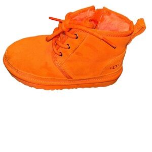 Unisex kids Ugg NEUMEL II orange Fur lined boots size 12 booties